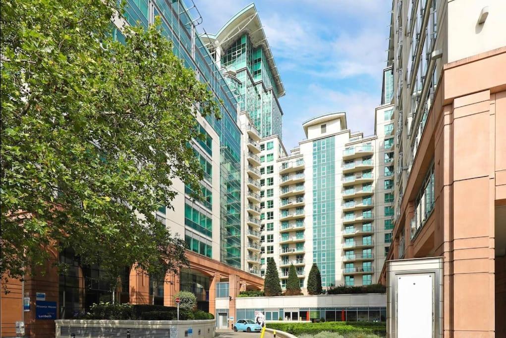 Stunning 2 Bed Thames River View - Central 런던 외부 사진
